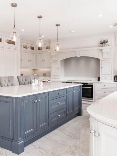 HANDMADE FITTED KITCHENS